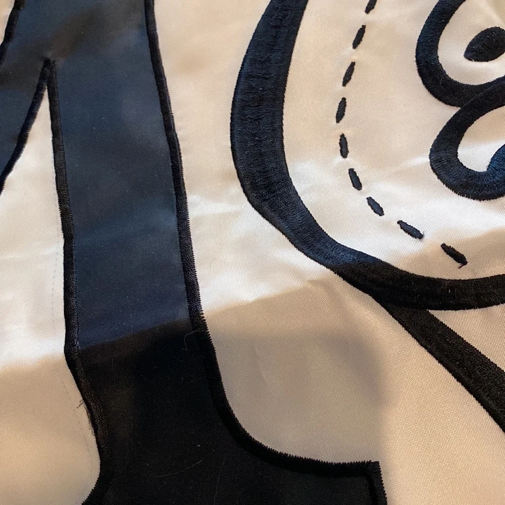 NWOT ‘M’ Outdoor Flag - Picture 2 of 4